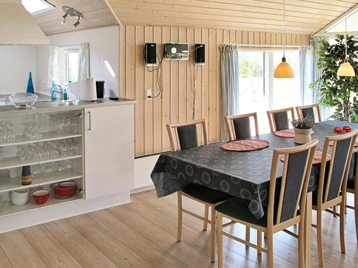 8 Person Holiday Home In V Ggerl Se Bøtø By Extérieur photo