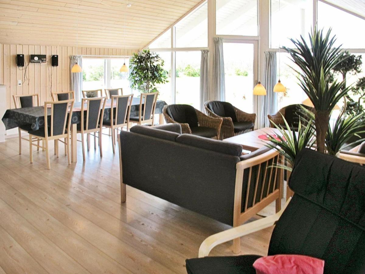 8 Person Holiday Home In V Ggerl Se Bøtø By Chambre photo